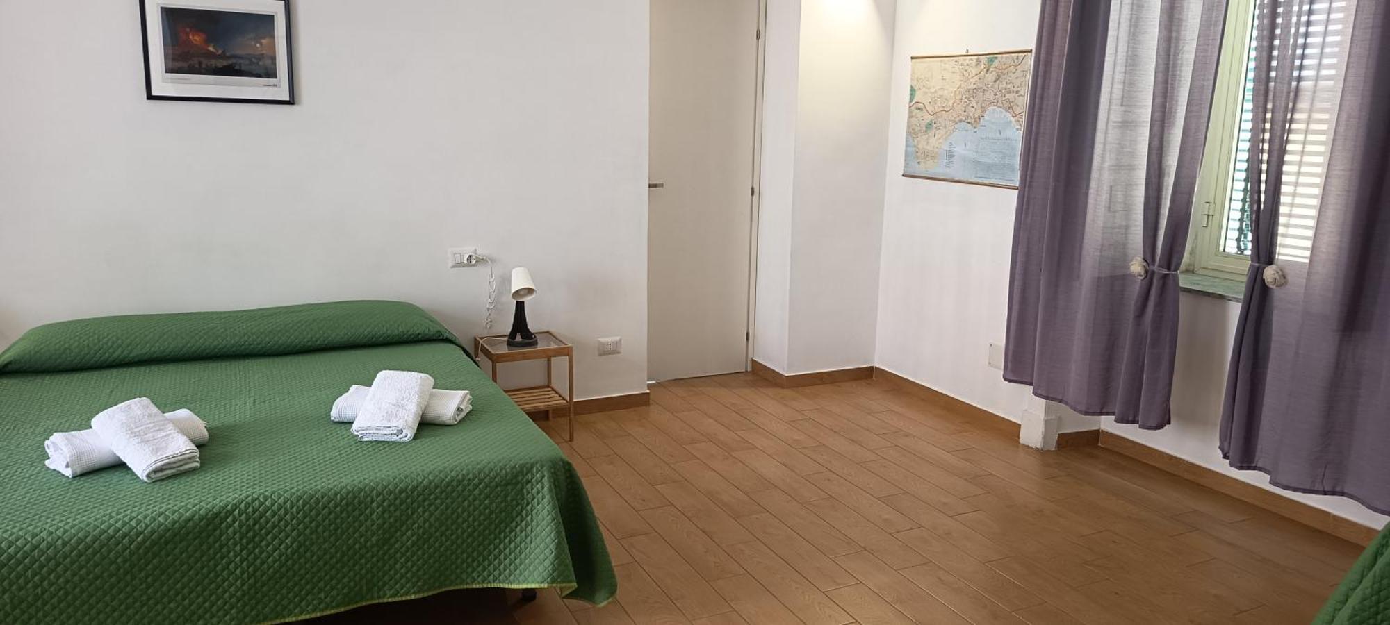 Casa Laura Oliva Mancini Bed & Breakfast Napoli Bagian luar foto