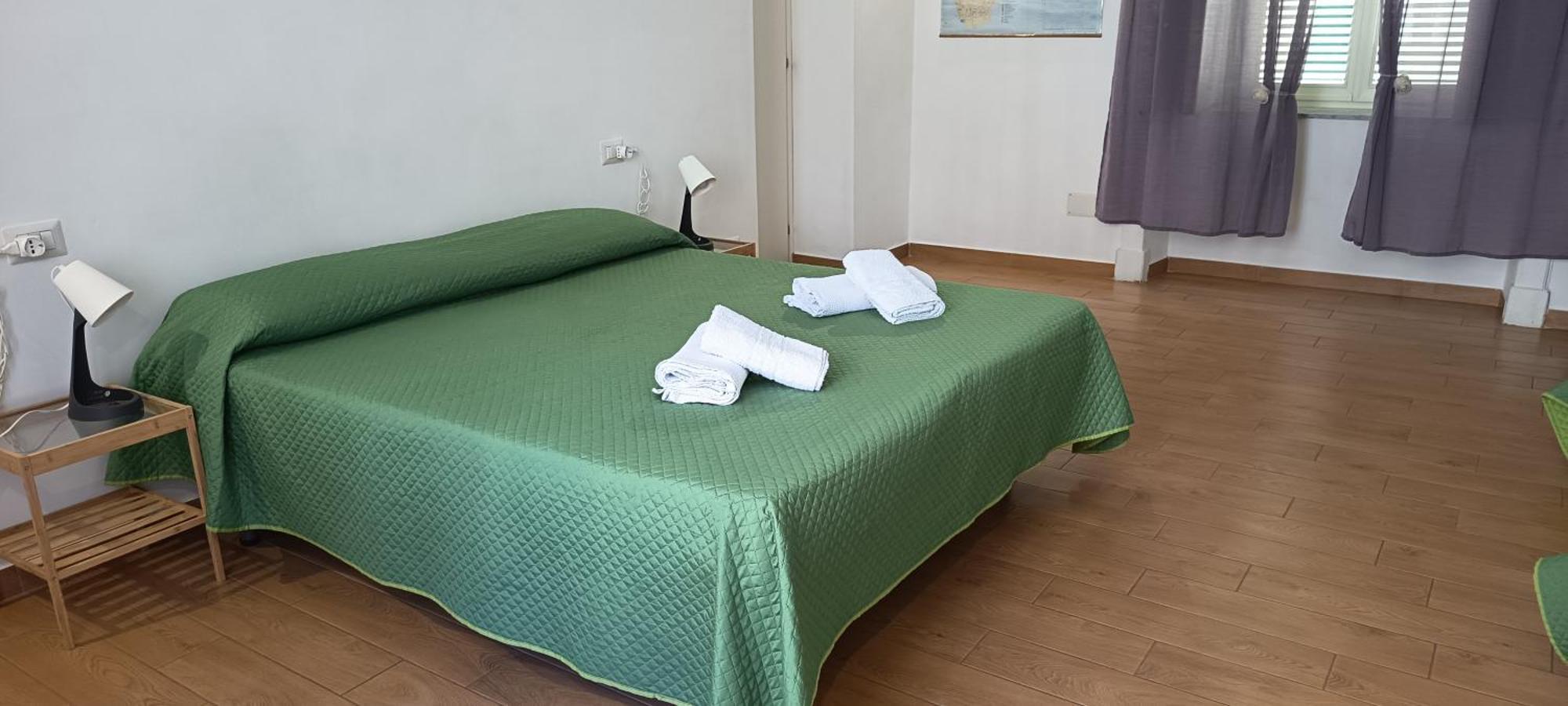 Casa Laura Oliva Mancini Bed & Breakfast Napoli Bagian luar foto
