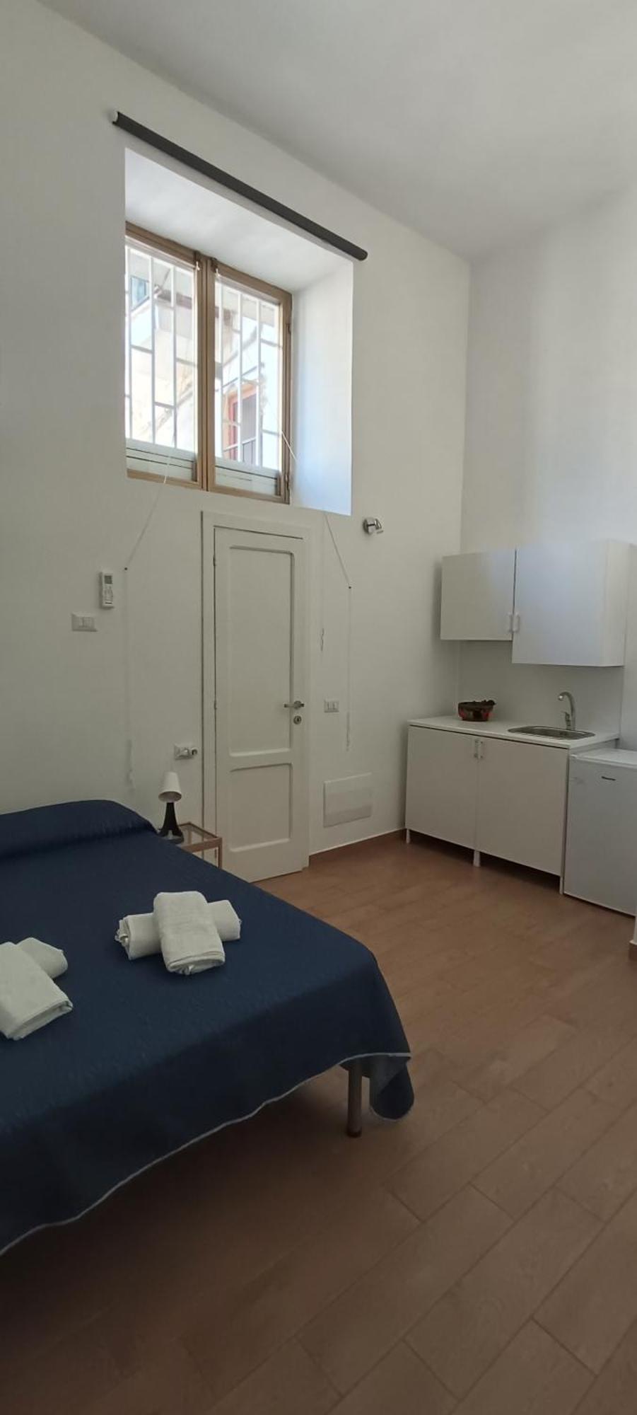 Casa Laura Oliva Mancini Bed & Breakfast Napoli Bagian luar foto