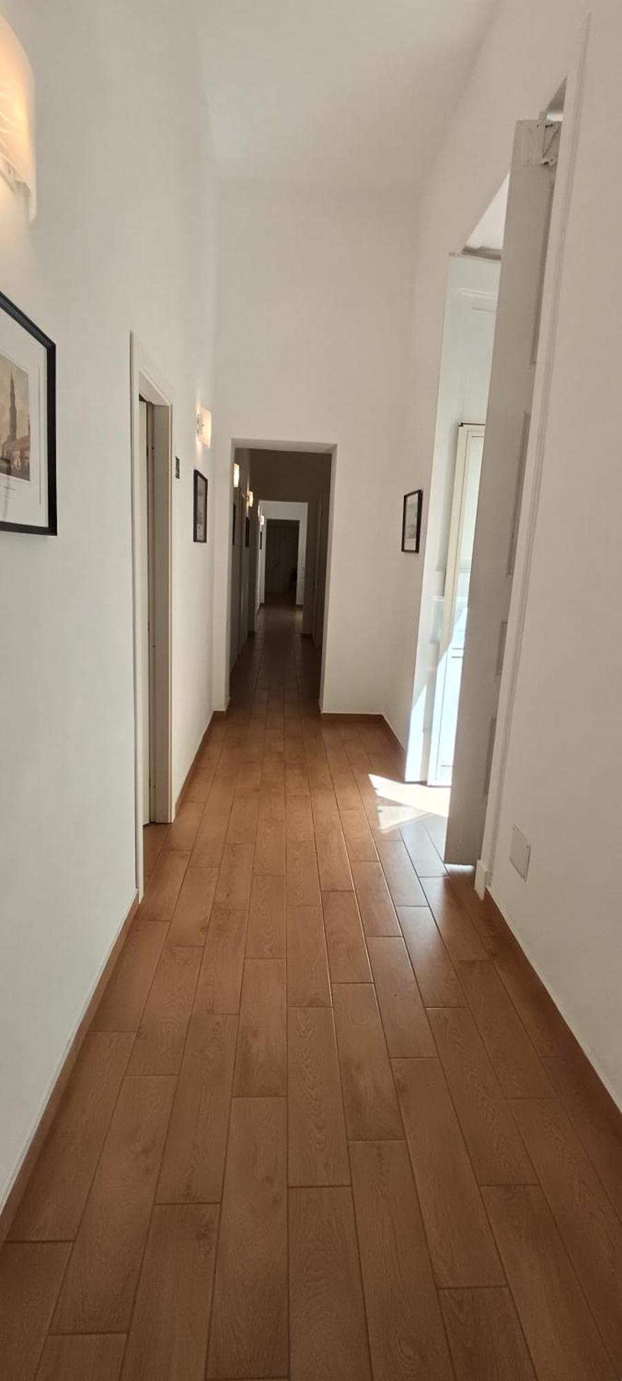 Casa Laura Oliva Mancini Bed & Breakfast Napoli Bagian luar foto