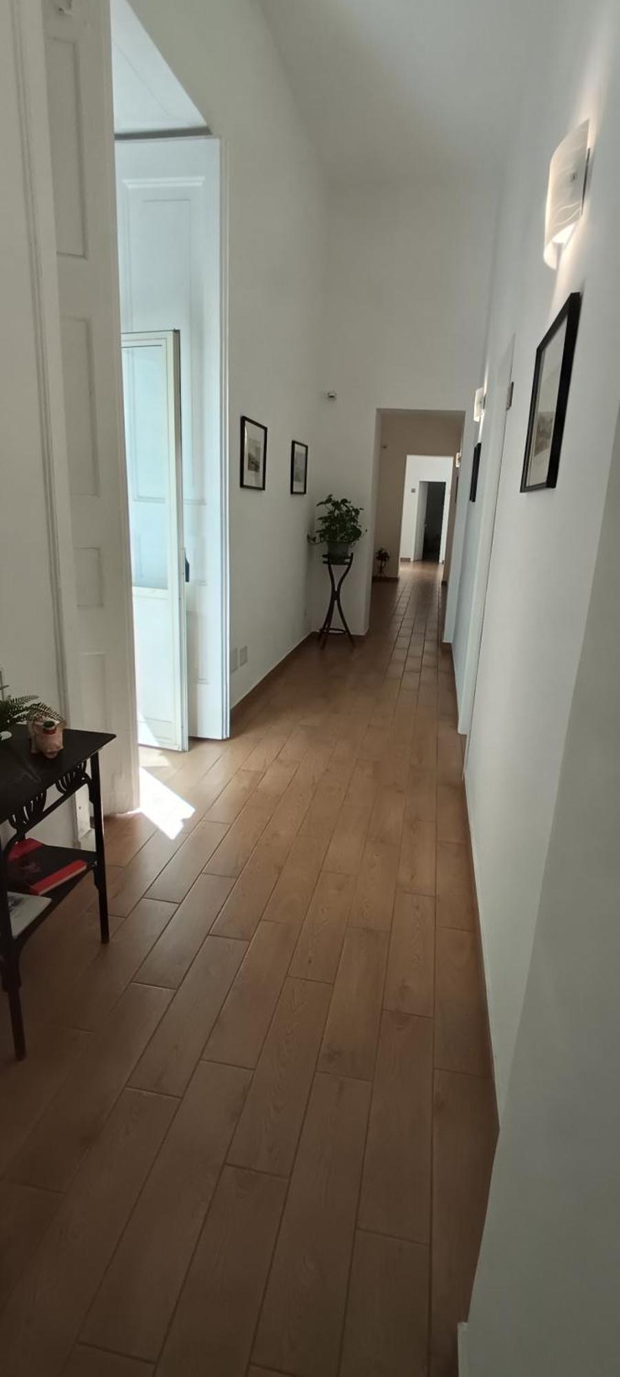 Casa Laura Oliva Mancini Bed & Breakfast Napoli Bagian luar foto